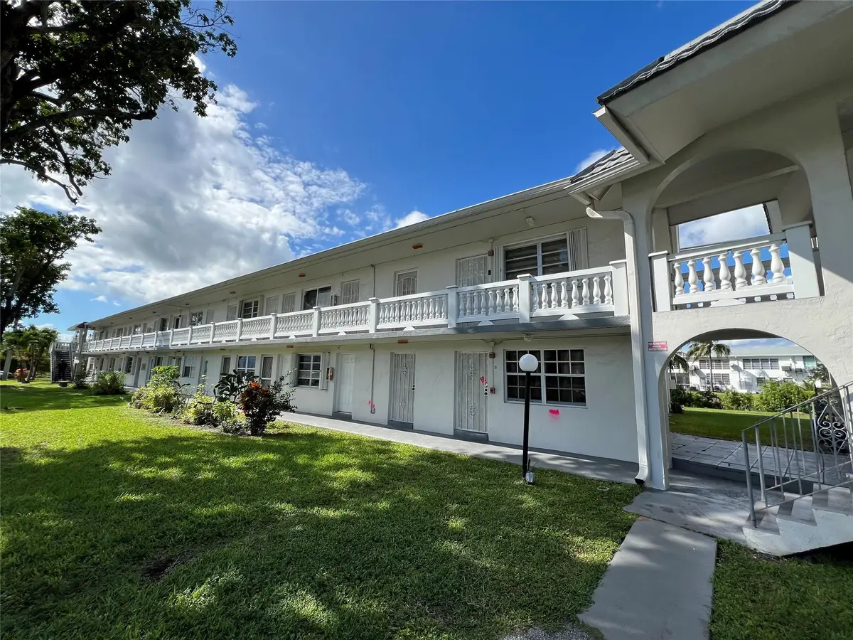 165 NE 203rd Ter #C29, Miami, FL 33179 - Image #1