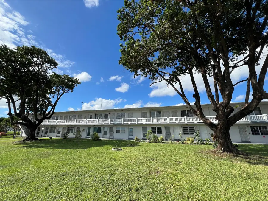 165 NE 203rd Ter #C29, Miami, FL 33179 - Image #2