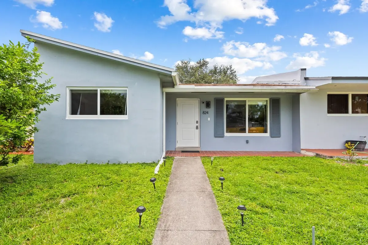 824 N Golf Drive, Hollywood, FL 33021 - Image #1