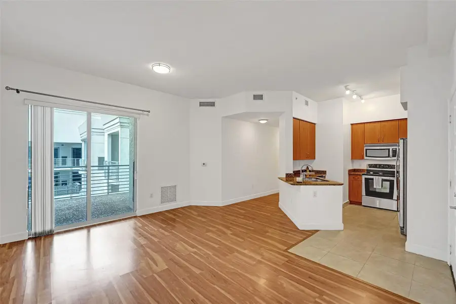 1830 Radius Dr #1317, Hollywood, FL 33020 - Image #2