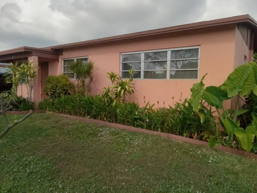 136 Greenbrier Dr, Palm Springs, FL 33461 - Image #2