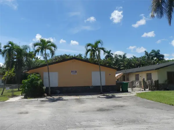 4725 SW 65th Ave, Davie, FL 33314