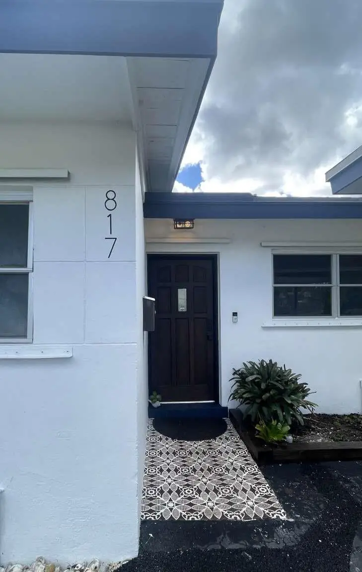 817 Buttonwood Rd, North Palm Beach, FL 33408 - Image #2