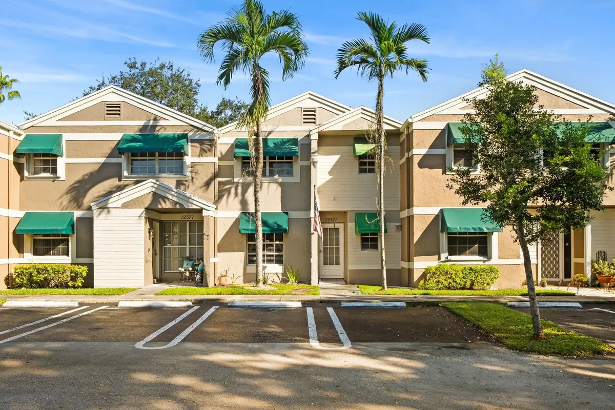 12371 SW 52nd St, Cooper City, FL 33330 - Image #1