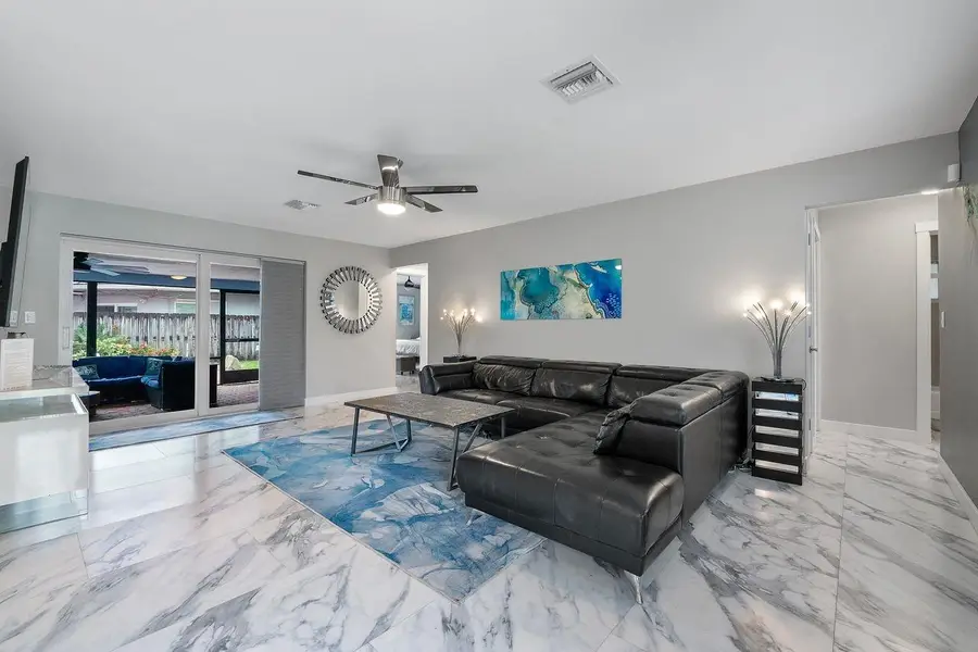 600 NW 22nd Ct, Wilton Manors, FL 33311 - Image #2