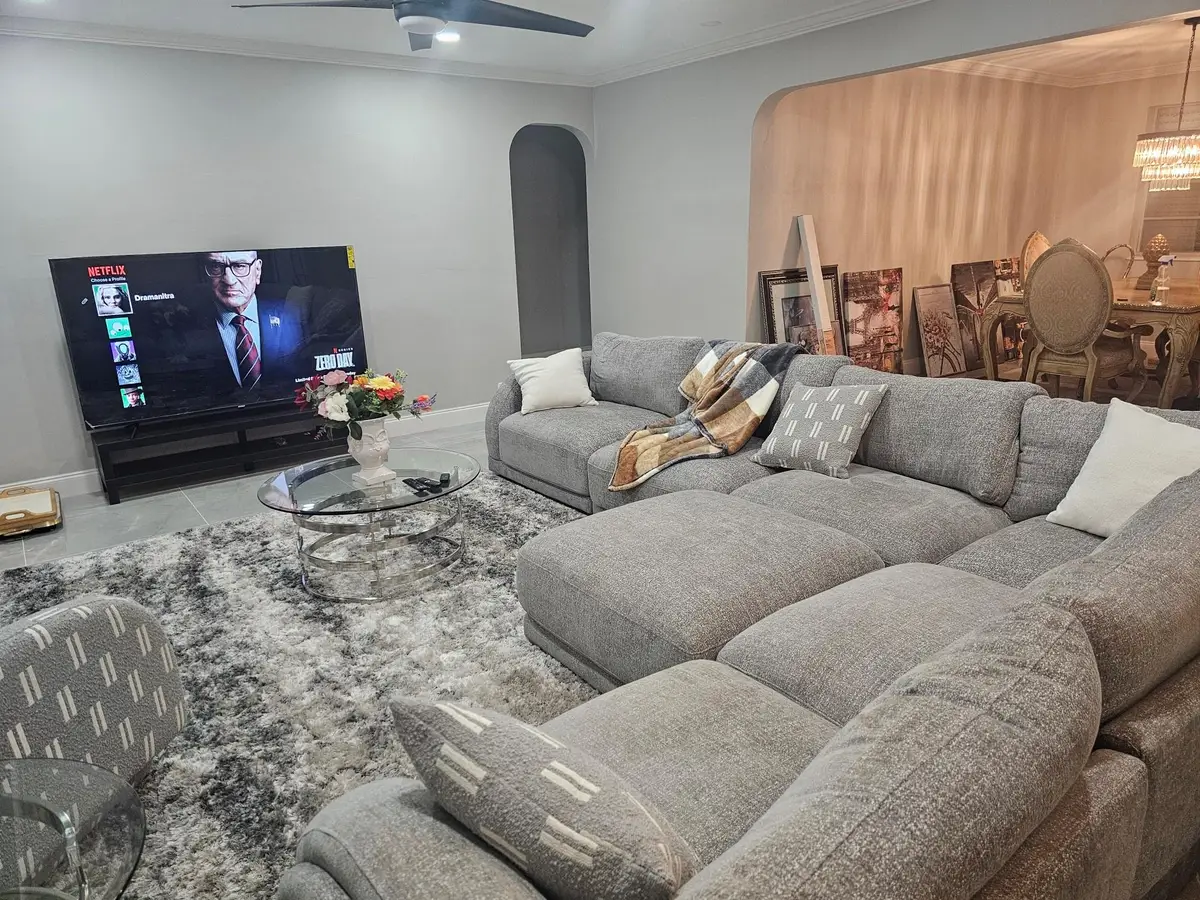 5500 Roosevelt St, Hollywood, FL 33021 - Image #1