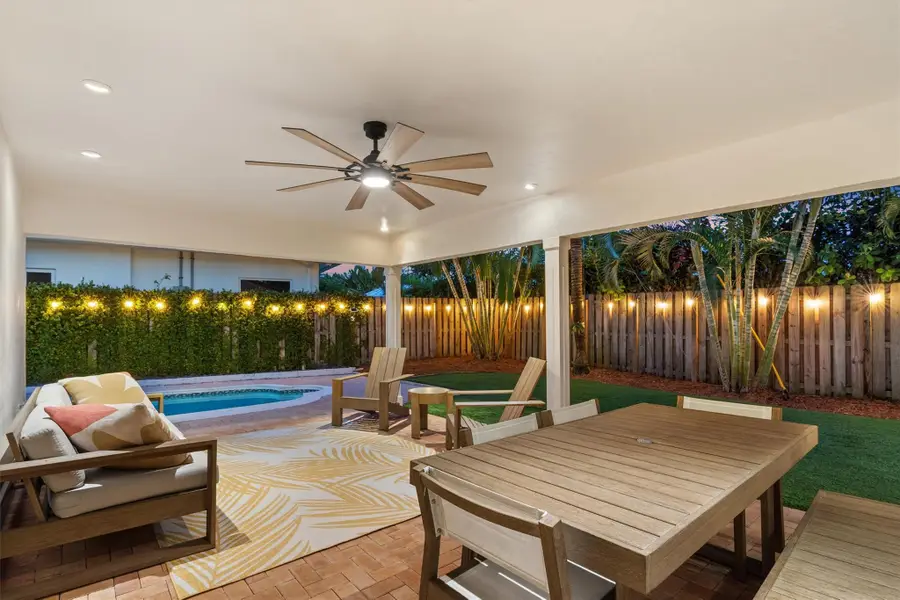 2750 NE 35th Ct, Fort Lauderdale, FL 33308 - Image #3