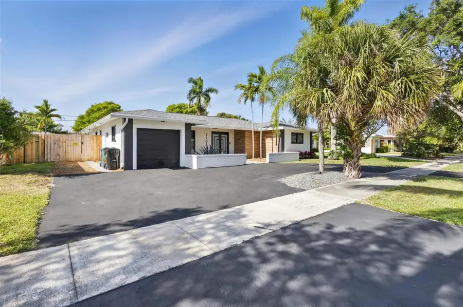 2105 NE 62nd St, Fort Lauderdale, FL 33308 - Image #3