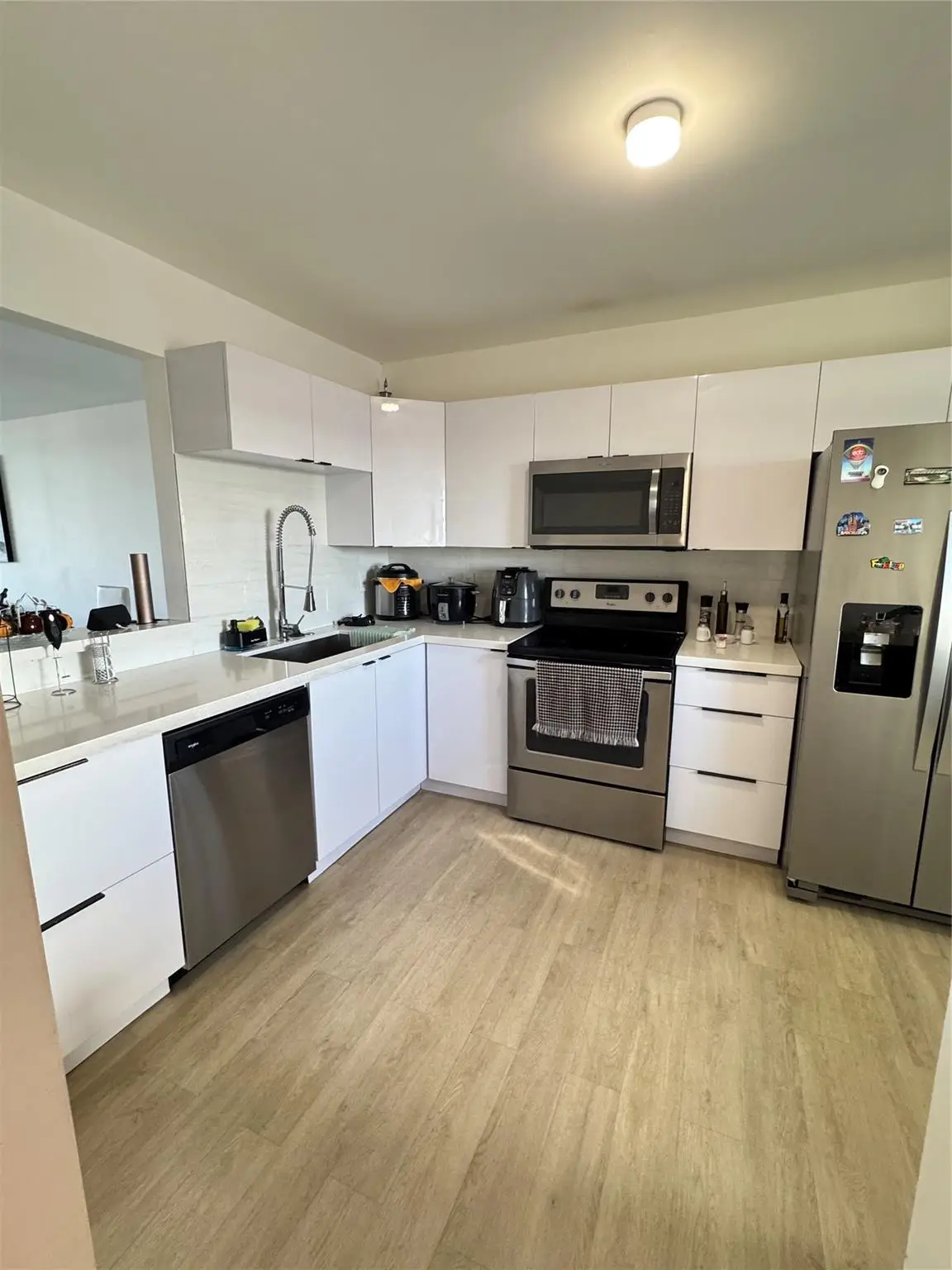 1770 NE 191st St #816, Miami, FL 33179 - Image #1