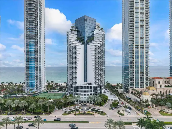 18001 Collins Ave #2806, North Miami Beach, FL 33160