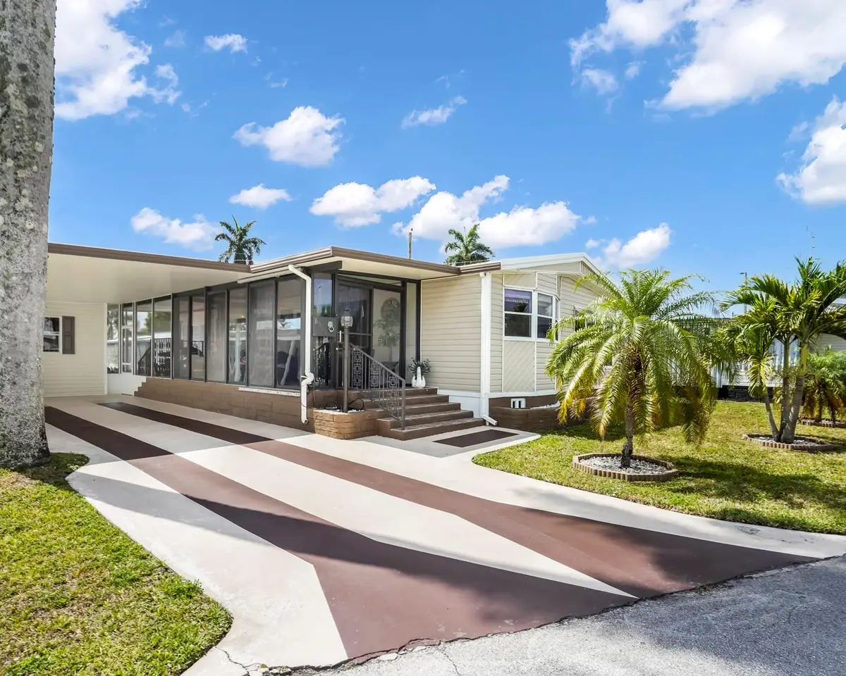 8560 SW 20th St, Davie, FL 33324 - Image #1