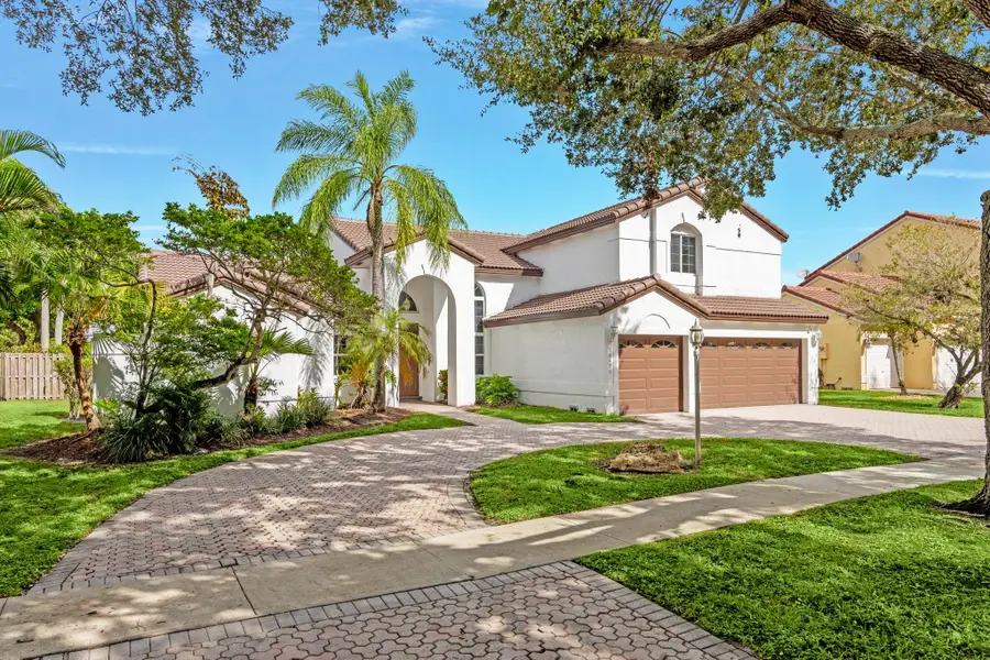 10475 Bermuda Dr, Cooper City, FL 33026 - Image #2