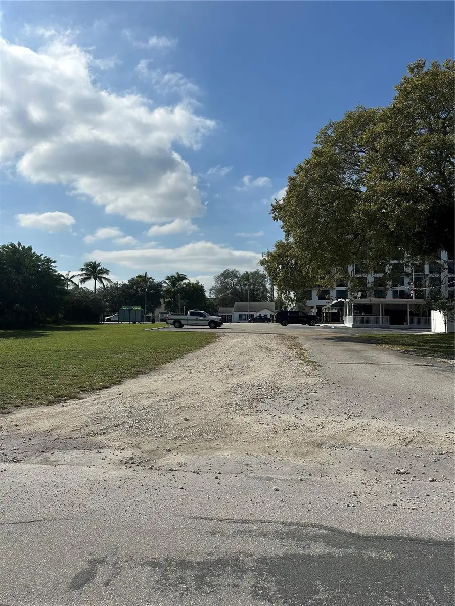 1 Ne 1st Ave, Dania Beach, FL 33004 - Image #3
