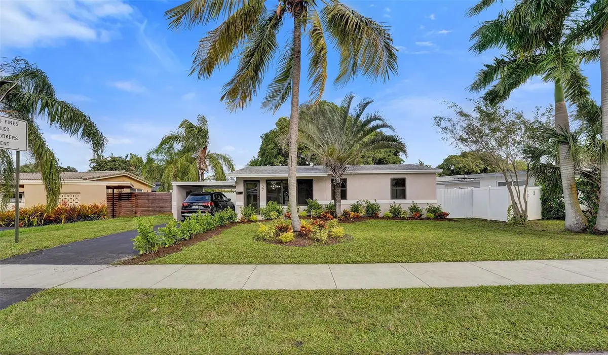 37 NE 26th St, Wilton Manors, FL 33305 - Image #1
