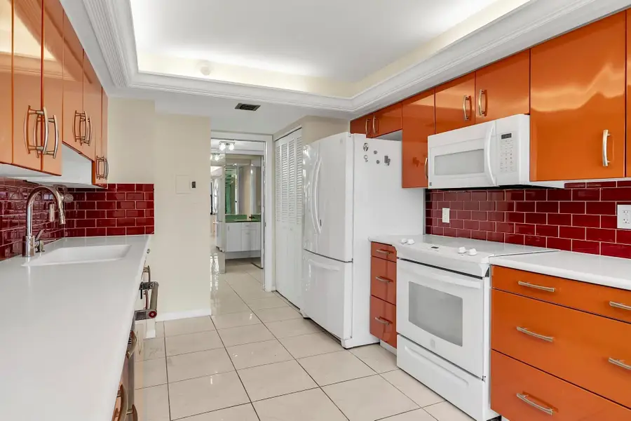 5000 N Ocean Blvd #1102, Lauderdale By The Sea, FL 33308 - Image #3