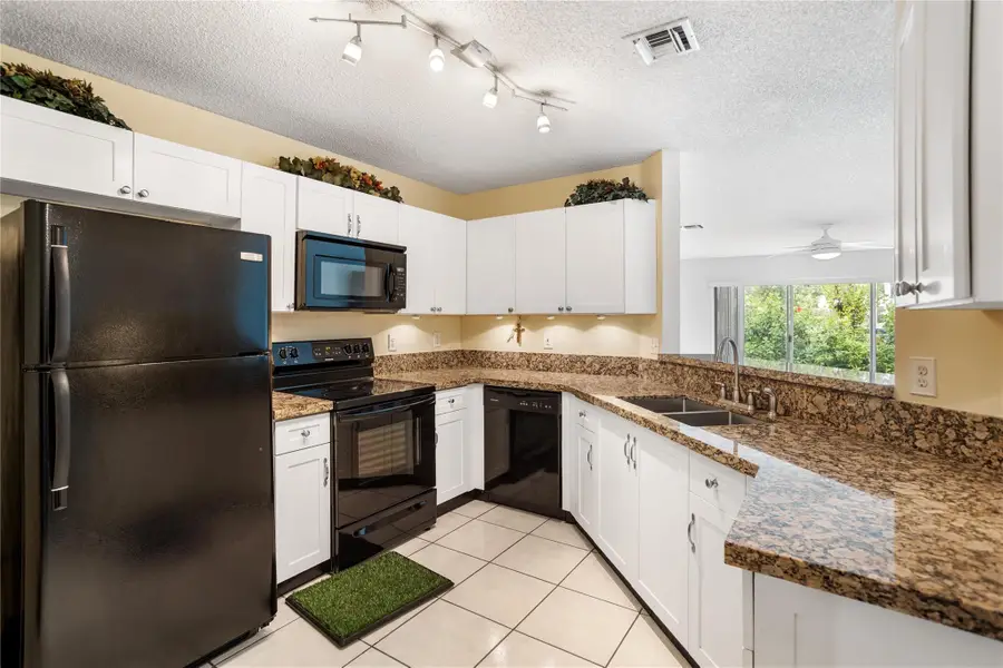 10172 Royal Palm Blvd #707-7, Coral Springs, FL 33065 - Image #3