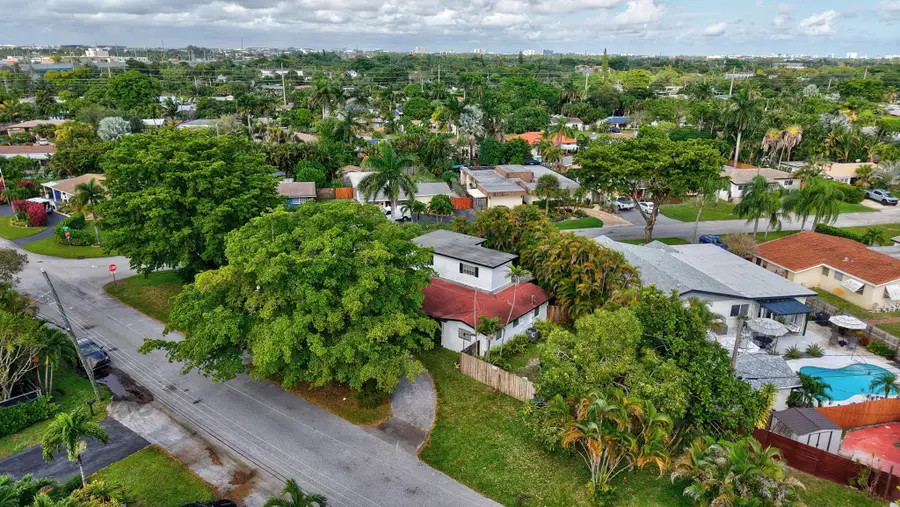 3565 Lloyd Dr, Fort Lauderdale, FL 33309 - Image #3