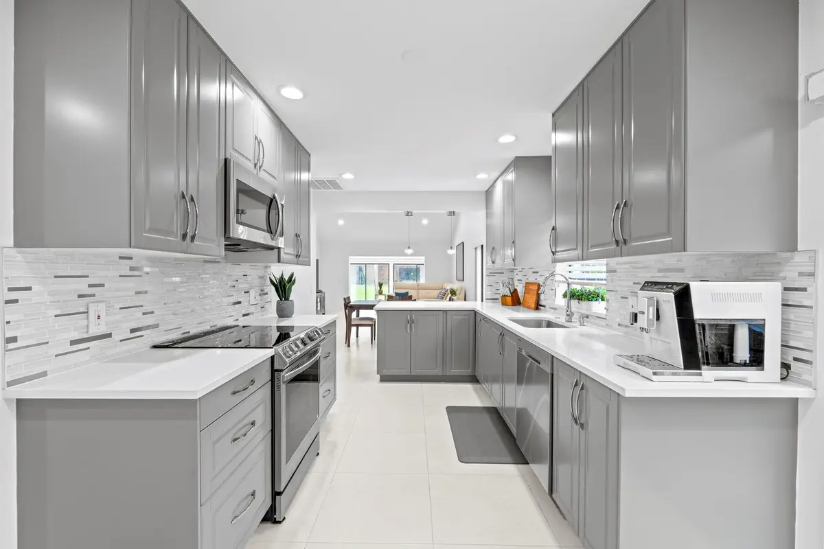 8020 Eastlake Drive # 11a, Boca Raton, FL 33433 - Image #1