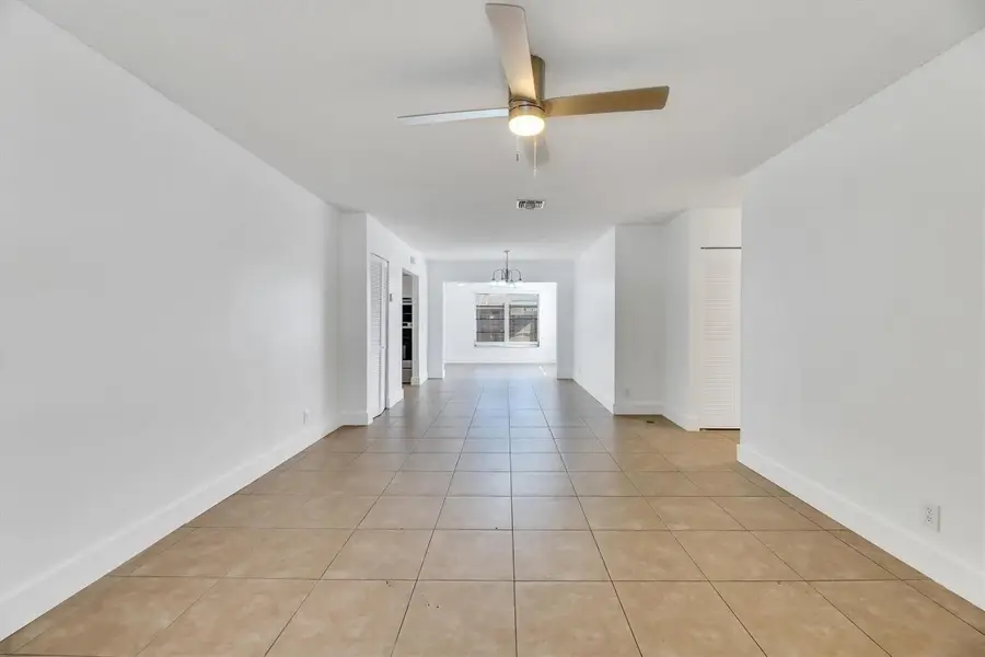 180 SW 78th Avenue, Margate, FL 33068 - Image #3