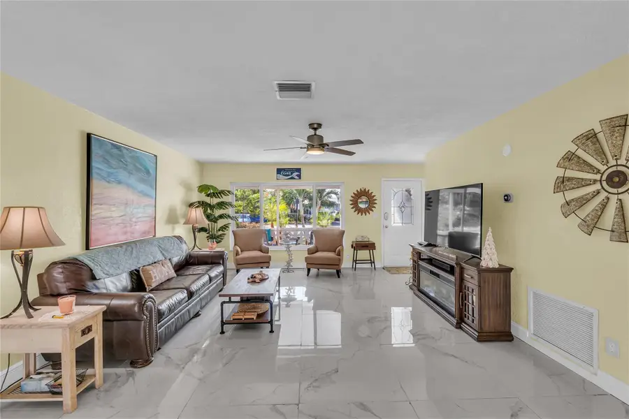 101 NW 32nd Ct, Pompano Beach, FL 33064 - Image #2