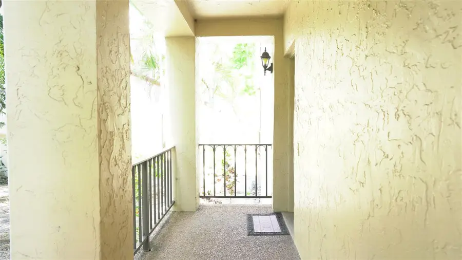 6060 S Falls Circle Dr #218, Lauderhill, FL 33319 - Image #3