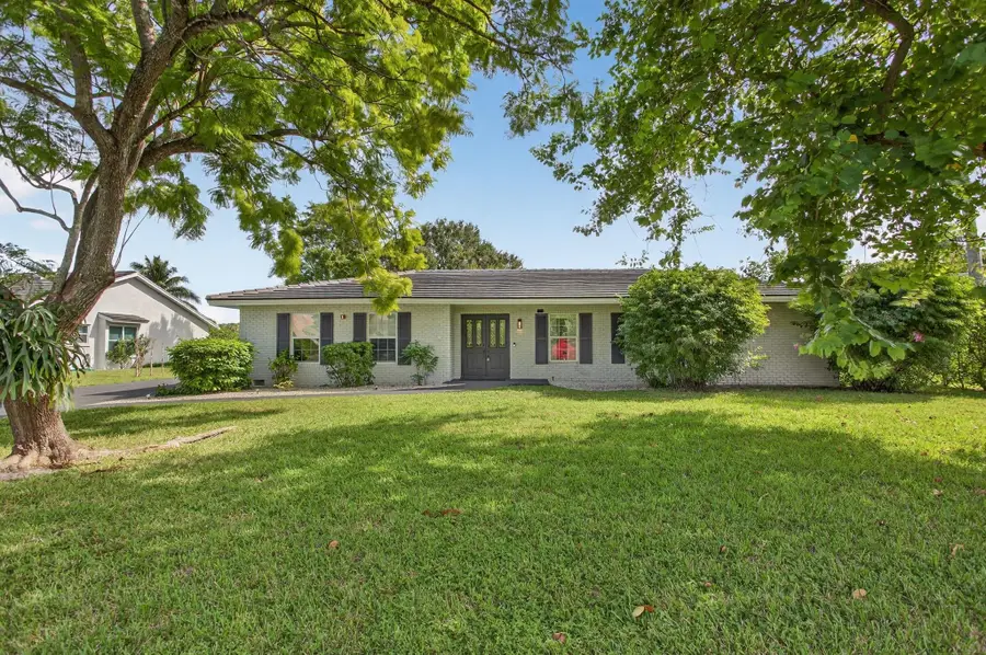 2421 NW 114th Ave, Coral Springs, FL 33065 - Image #2