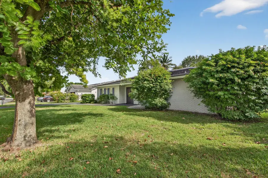 2421 NW 114th Ave, Coral Springs, FL 33065 - Image #3