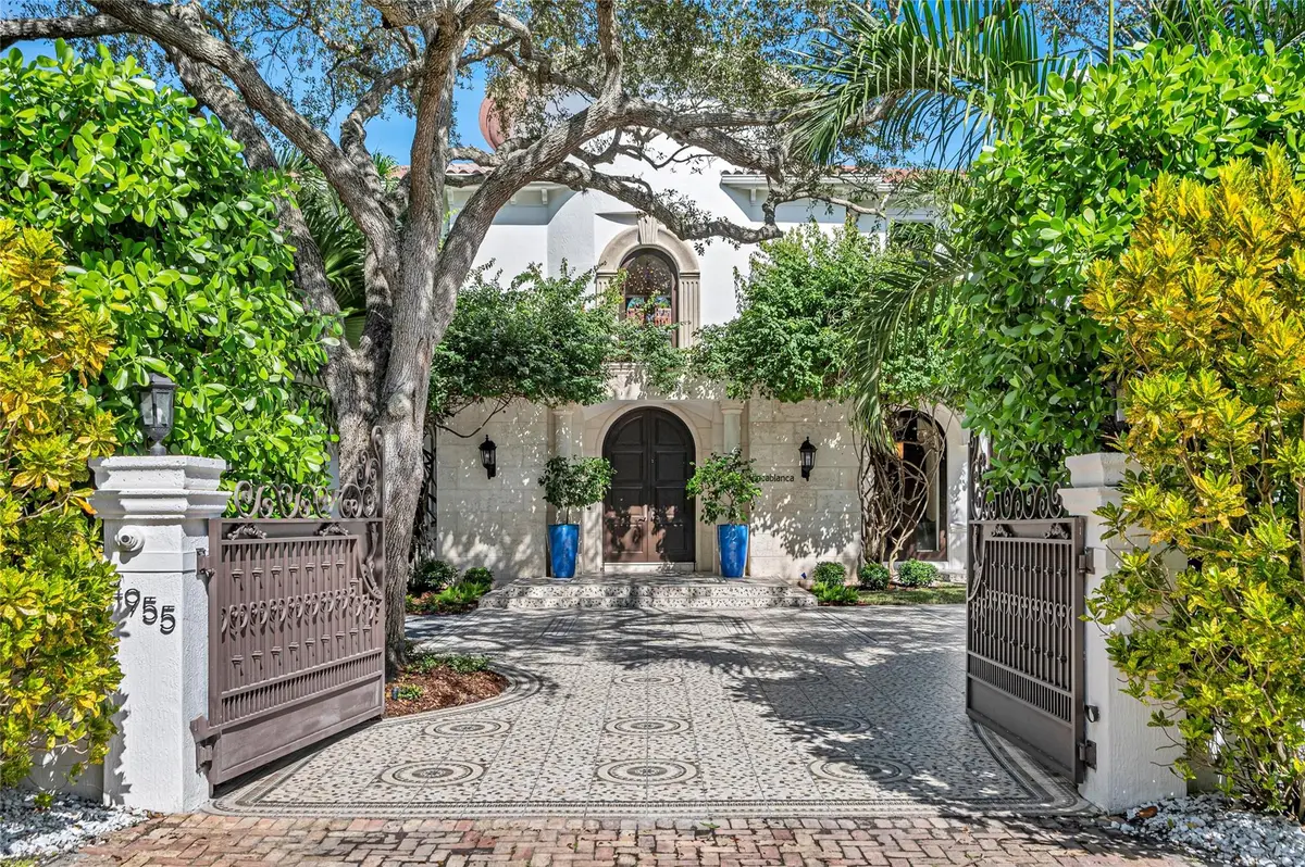 4955 SW 83rd St, Miami, FL 33143 - Image #1