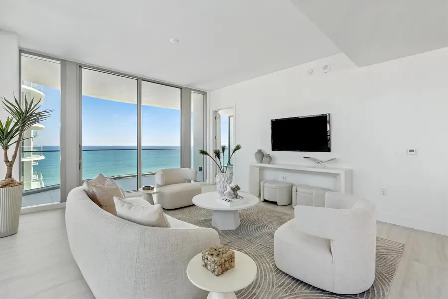 153 N Seabreeze Blvd #1405-S, Fort Lauderdale, FL 33304 - Image #2