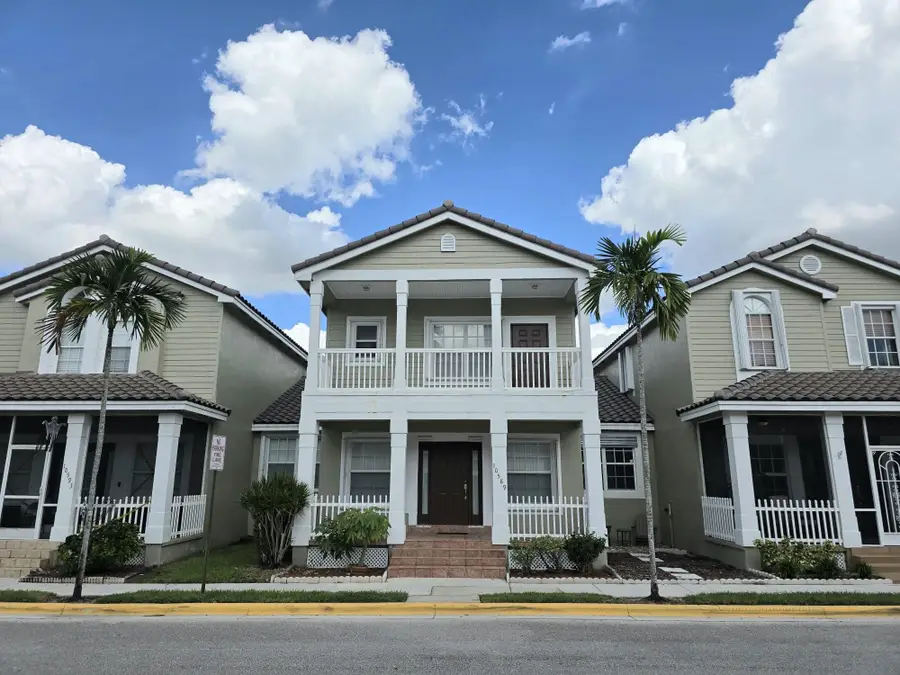 10589 NW 56th Pl, Coral Springs, FL 33076 - Image #3