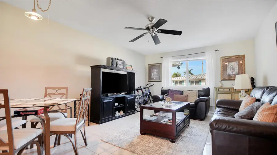 6263 NE 19th Ave #923, Fort Lauderdale, FL 33308 - Image #3