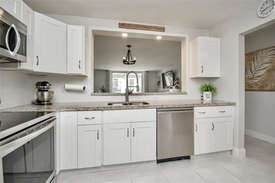 1024 SE 4th Ave #102, Dania Beach, FL 33004 - Image #2