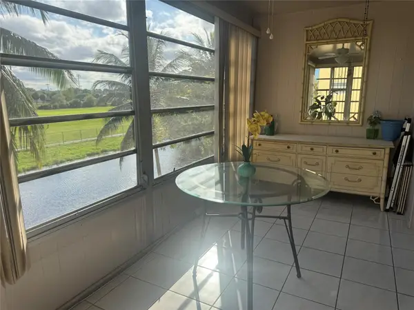 3940 NW 42nd Ave #312, Lauderdale Lakes, FL 33319