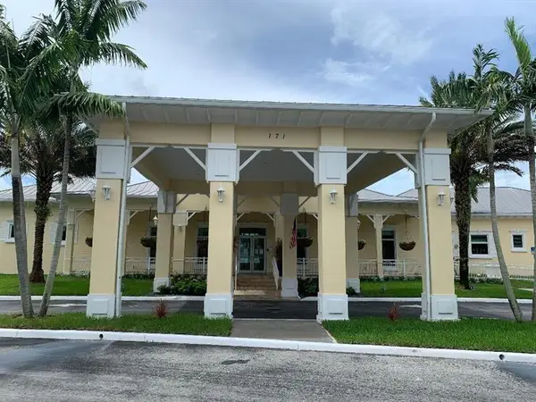 376 NE 26th Ter #203, Homestead, FL 33033