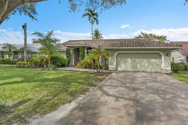 10333 NW 49th Ct, Coral Springs, FL 33076