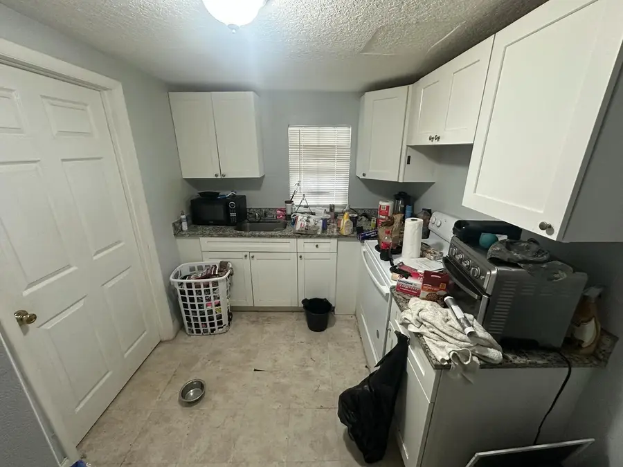 1108 State St, West Palm Beach, FL 33407 - Image #2