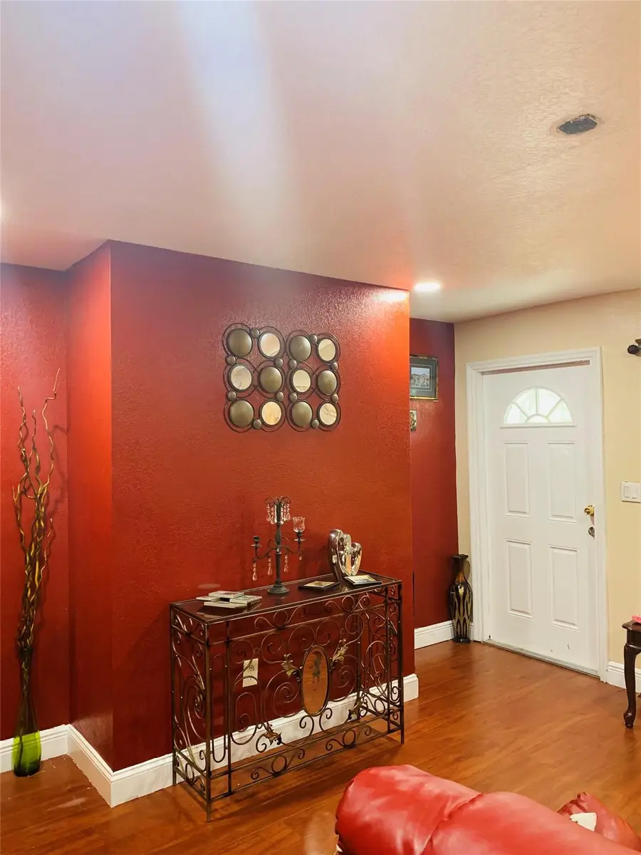 6231 SW 8th St, North Lauderdale, FL 33068 - Image #3