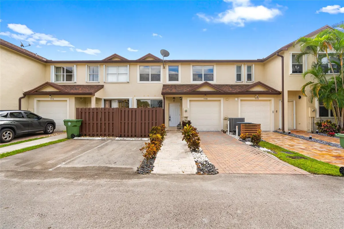 9580 SW 2nd Ct #9580, Pembroke Pines, FL 33025 - Image #1