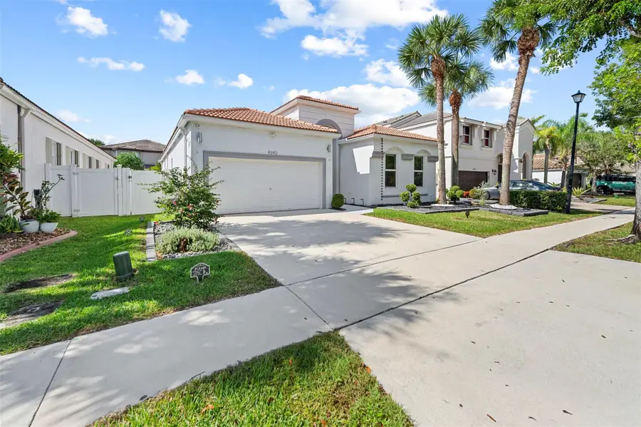 4940 SW 163rd Ave, Miramar, FL 33027 - Image #2