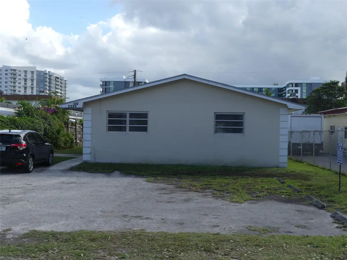 2226 Taylor St, Hollywood, FL 33020 - Image #1