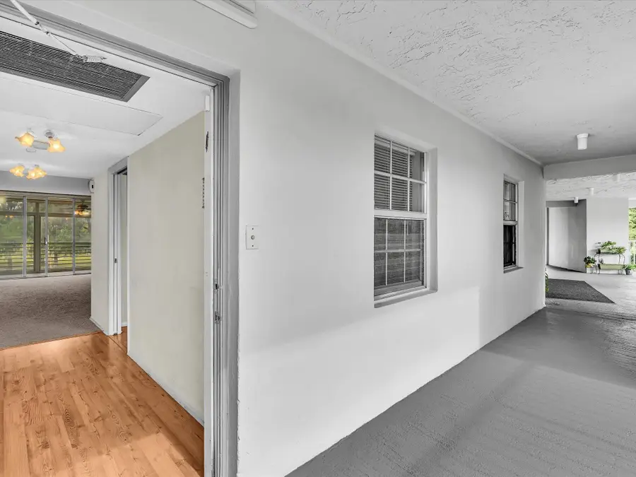 625 S Oaks Dr #305, Pompano Beach, FL 33069 - Image #2