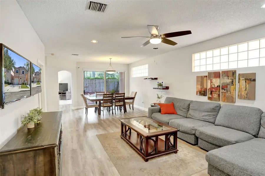 4165 Tree Tops Rd, Cooper City, FL 33026 - Image #3