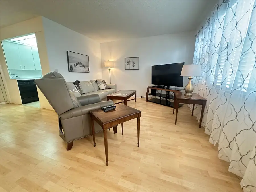 4010 Newport G #4010, Deerfield Beach, FL 33442 - Image #3