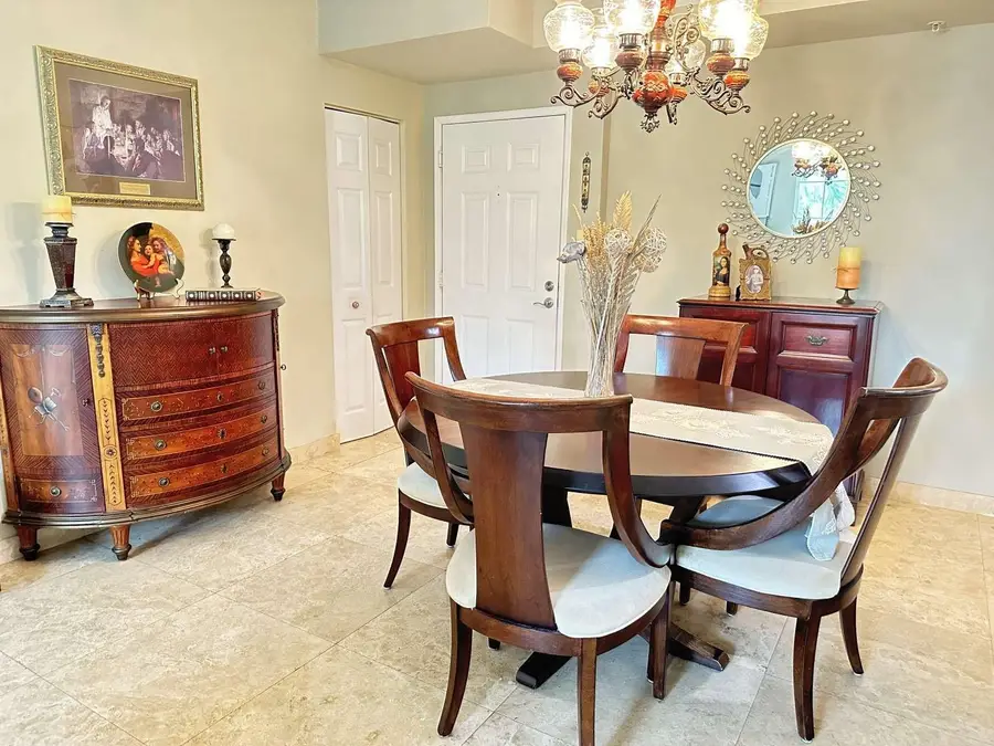 630 S Sapodilla Ave #215, West Palm Beach, FL 33401 - Image #3