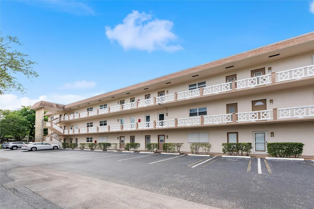 3405 NW 48th Ave #401, Lauderdale Lakes, FL 33319 - Image #1