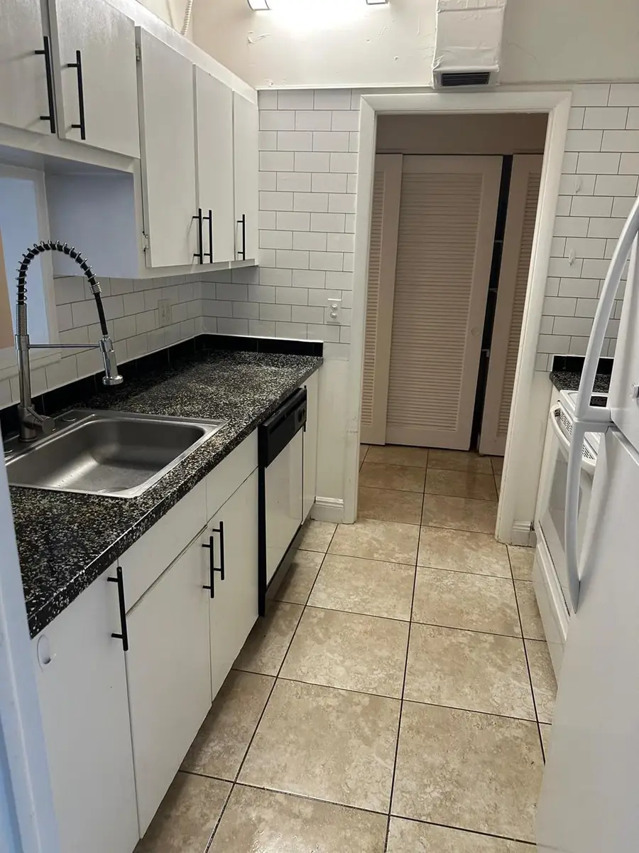 400 N Riverside Dr., #102 #102, Pompano Beach, FL 33062 - Image #2