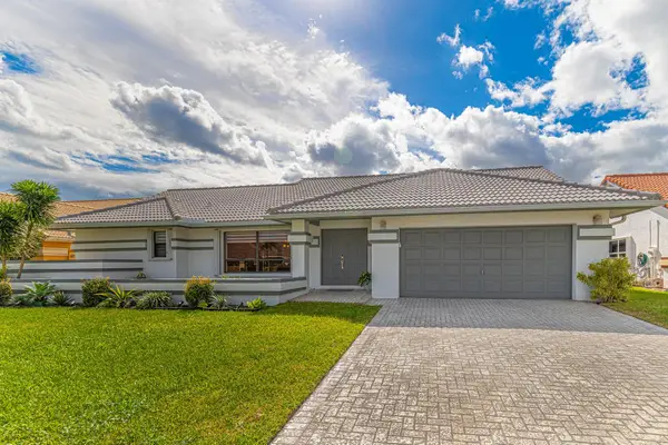 6071 Sunberry Circle, Boynton Beach, FL 33437