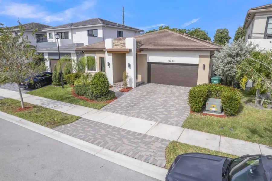 10865 Oceano Way, Parkland, FL 33076 - Image #3