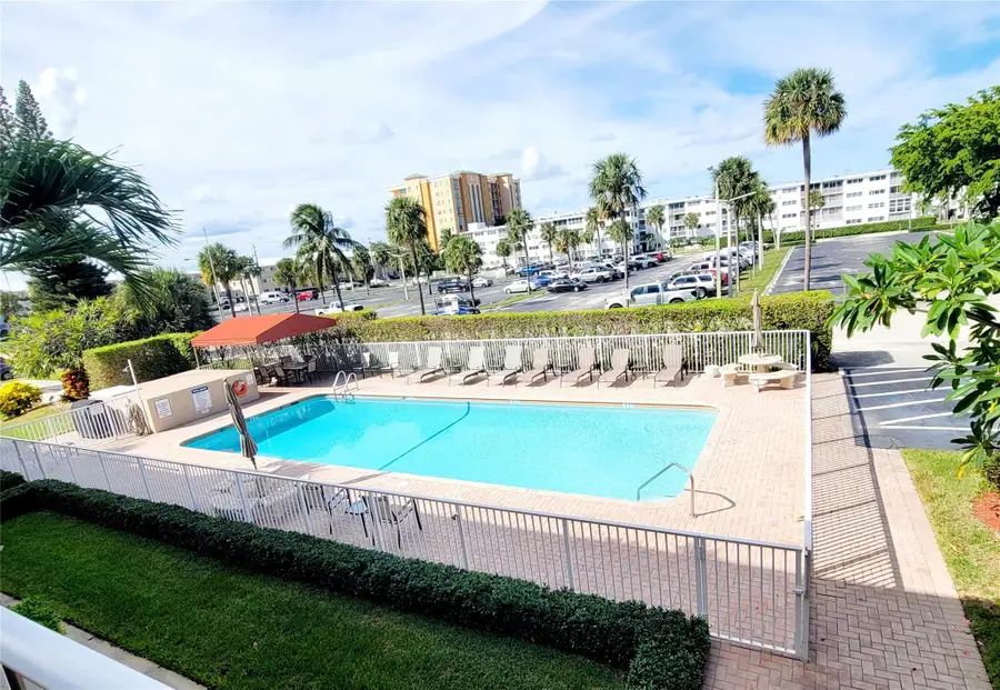 3200 NE 7th Ct #205C, Pompano Beach, FL 33062 - Image #3