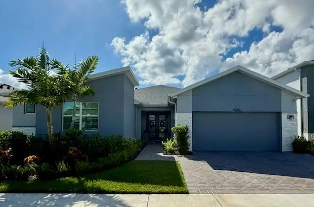 10316 SW Phineas Ln, Port Saint Lucie, FL 34987 - Image #2